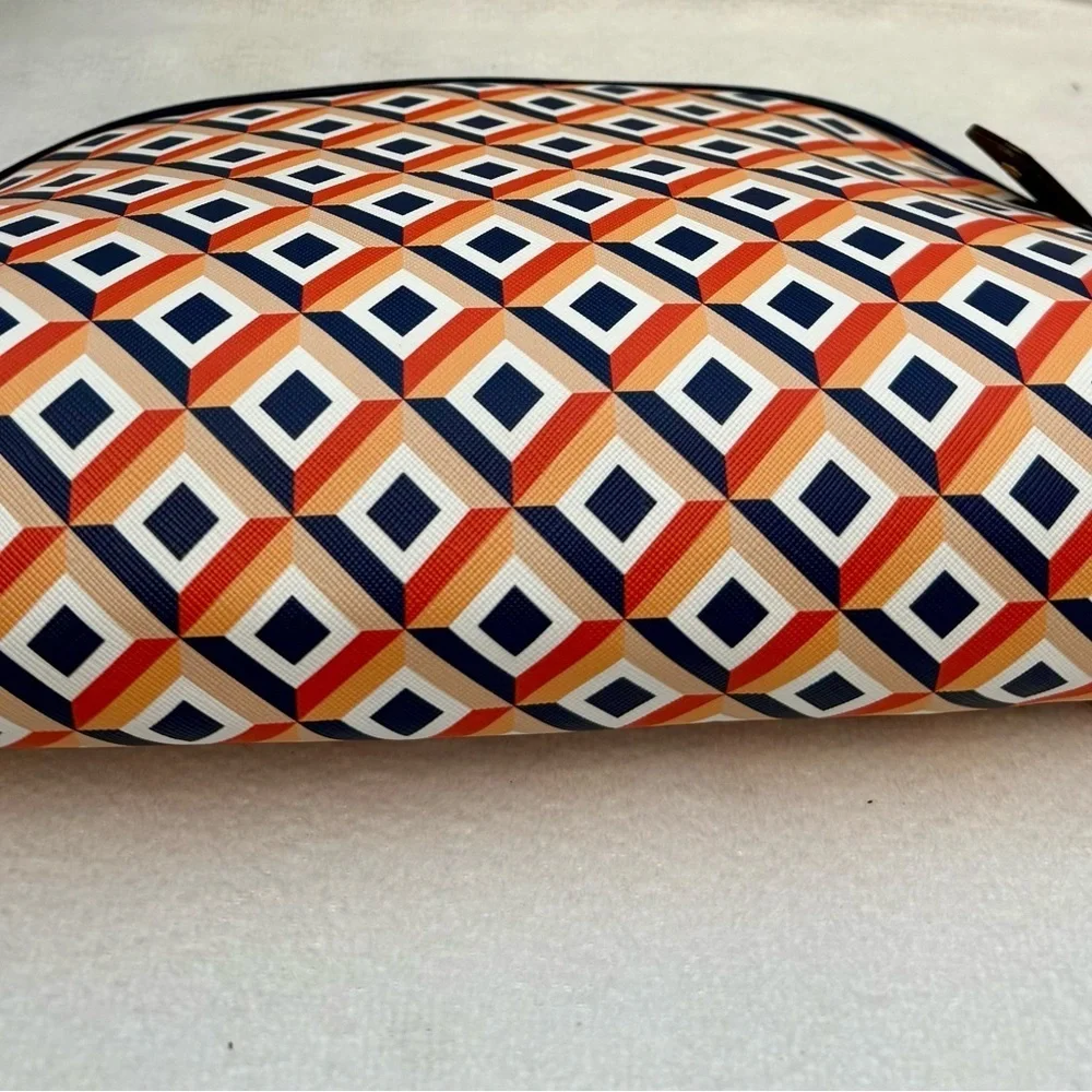 set of three RIKA cosmetic bags.